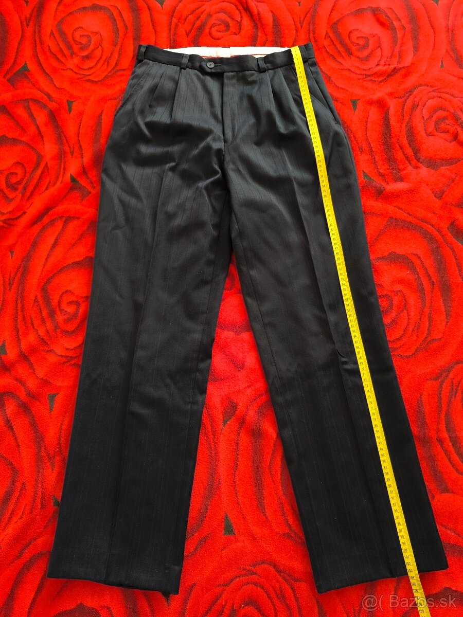 Pánsky tmavomodrý oblek. - 11