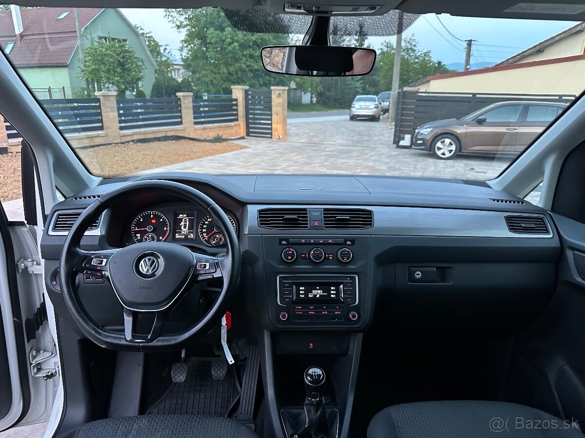 VW Caddy 2018 2,0 TDI 75kW 265tisíc km - 11