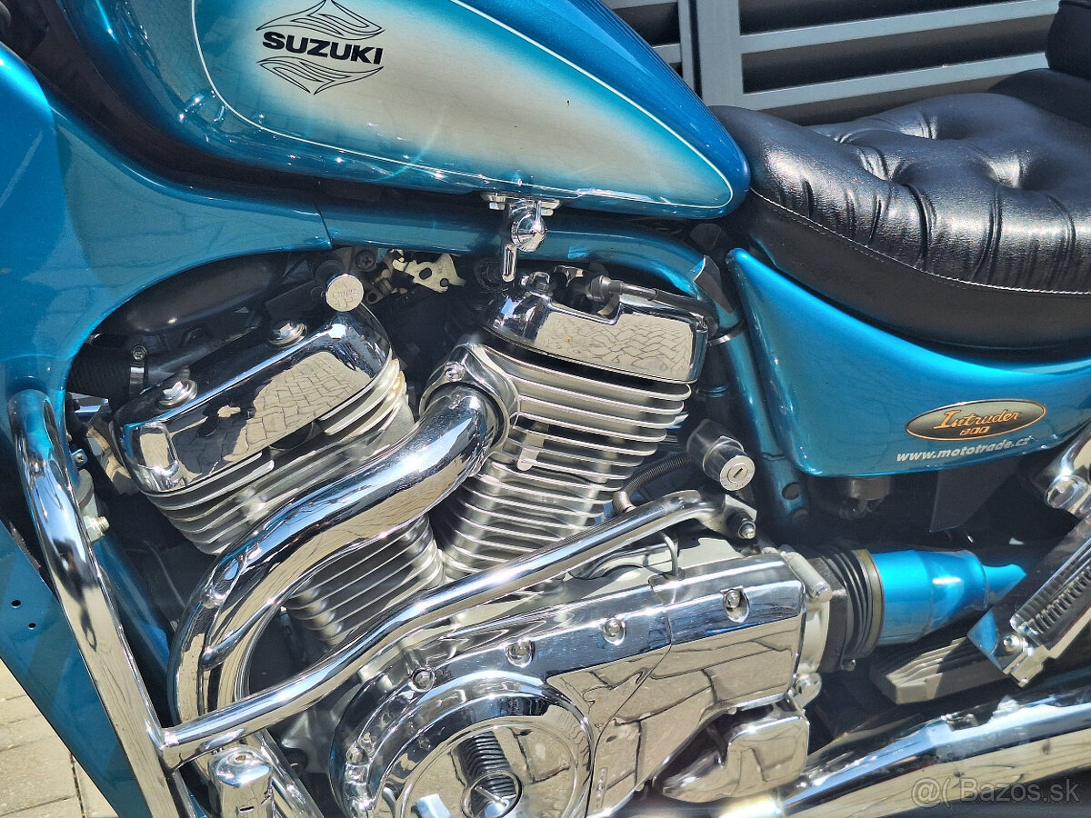 Suzuki VS 800 GL Intruder - 11