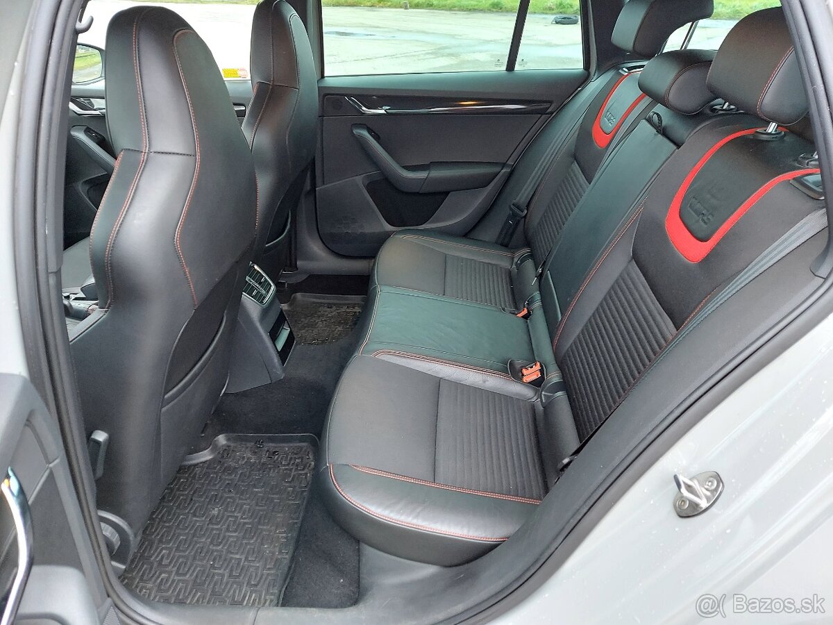 Škoda Octavia Combi 2.0 TDI DPF RS DSG - 11