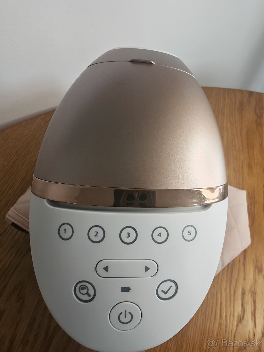 IPL depilátor Philips Lumea IPL 9900 Series SenseIQ BRI973/0 - 11