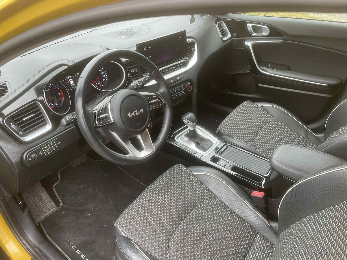 Kia XCeed 1.5 T-GDi Gold A/T - 11