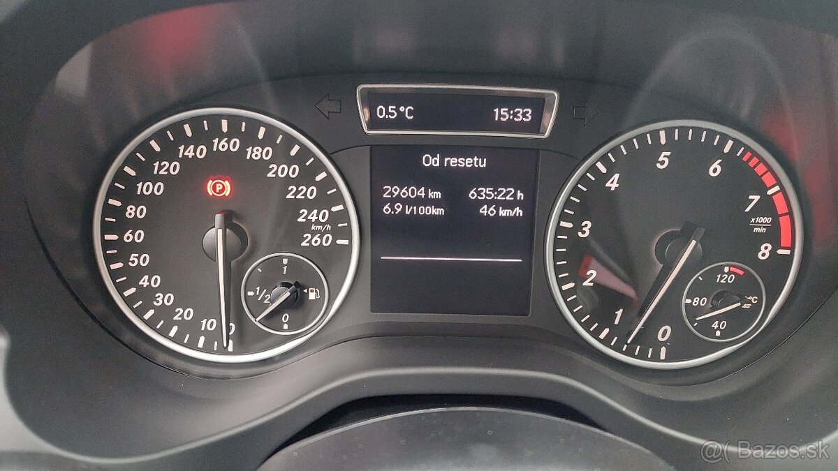 Mercedes-Benz A trieda 180 - 11