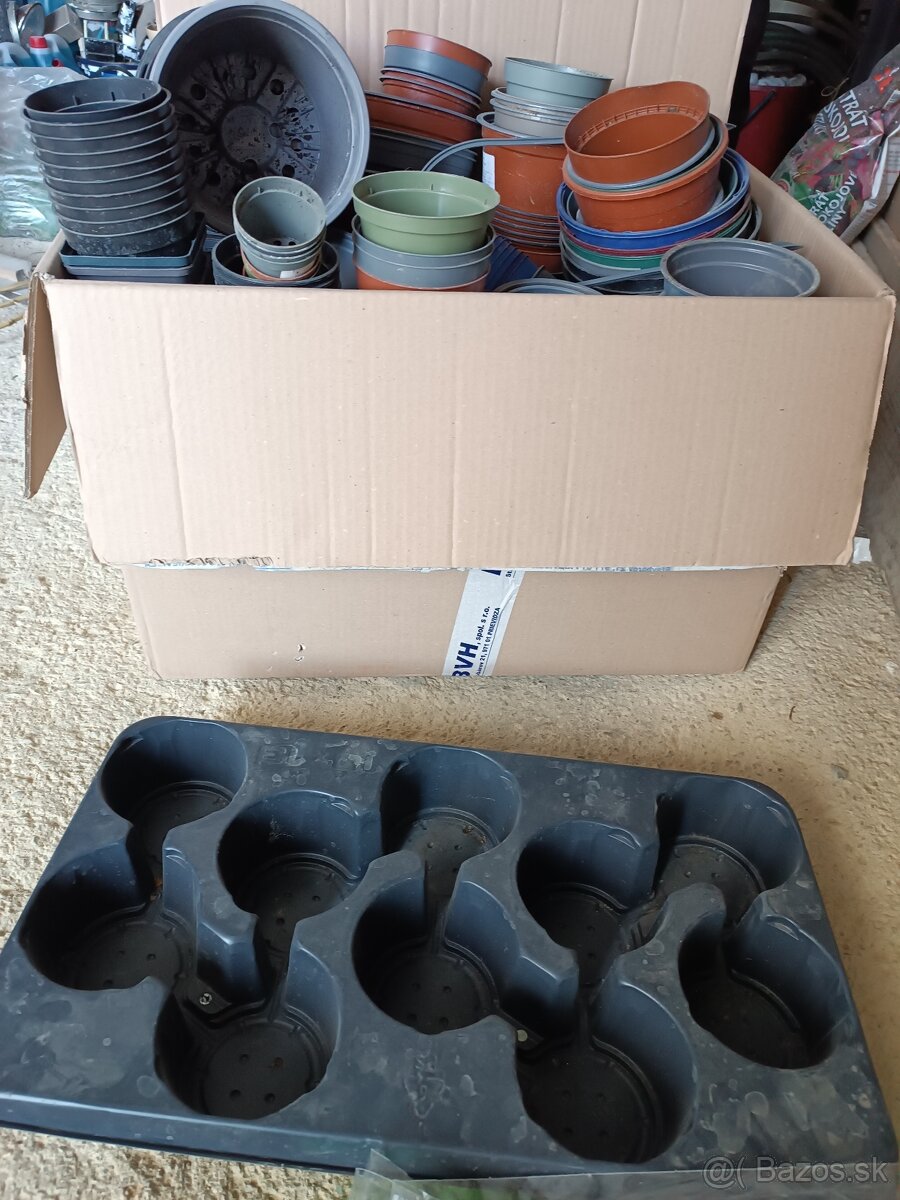 Črepníky, zakoreňovače - 11