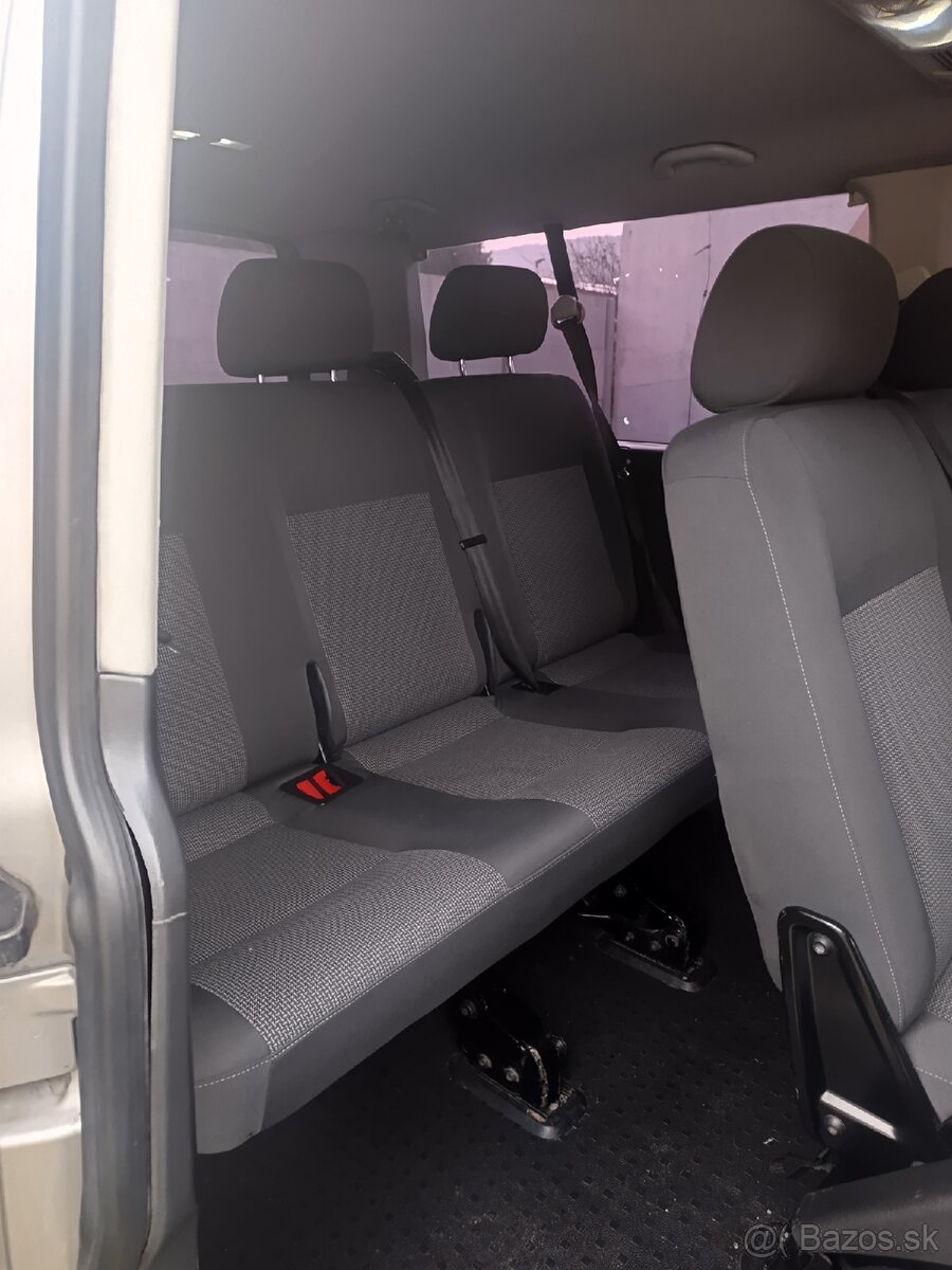 VW Caravelle Long T5.1 2.0 tdi 103 - 11
