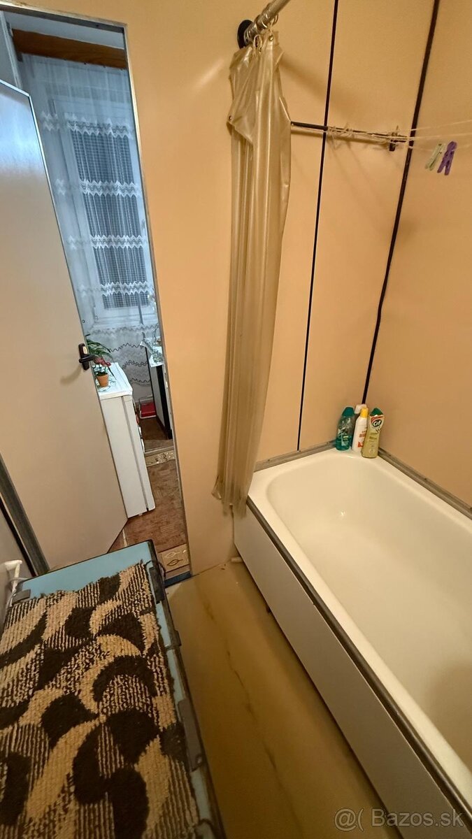 Predám 1izbový byt Nová Baňa - 11