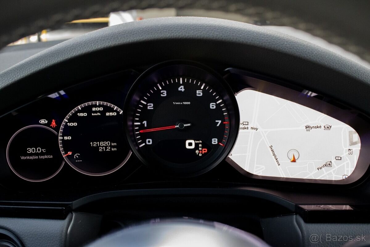 Porsche Cayenne 3.0 250kW / 2018 / TOP STAV - 11