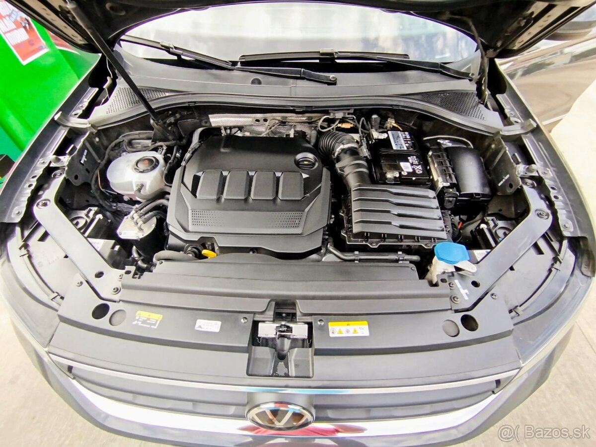 Volkswagen Tiguan - 11