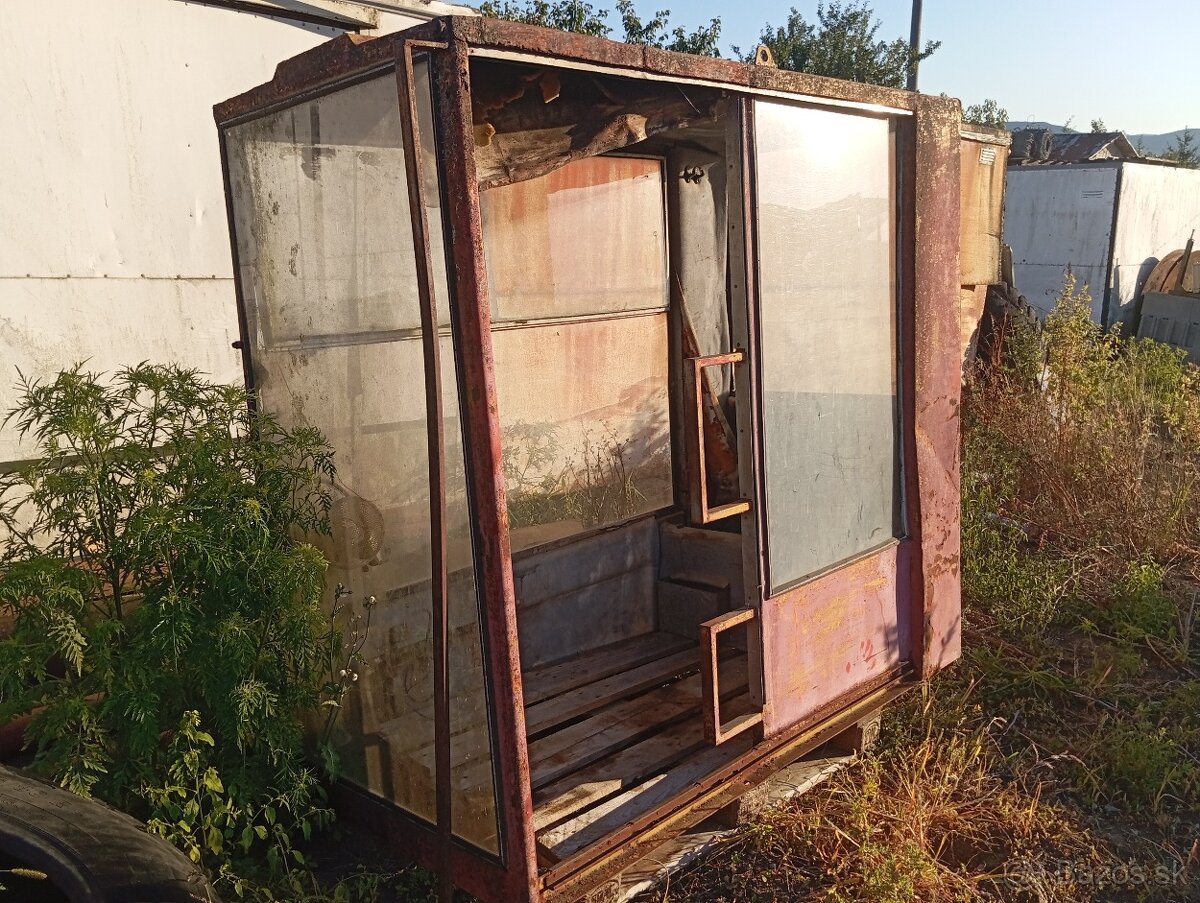 TATRA UDS NA NAHRADNE DIELY - 11