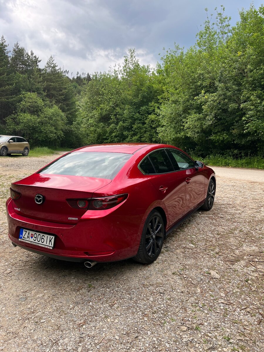 Mazda 3 sedan G122 plus - safety , sound, style - 11