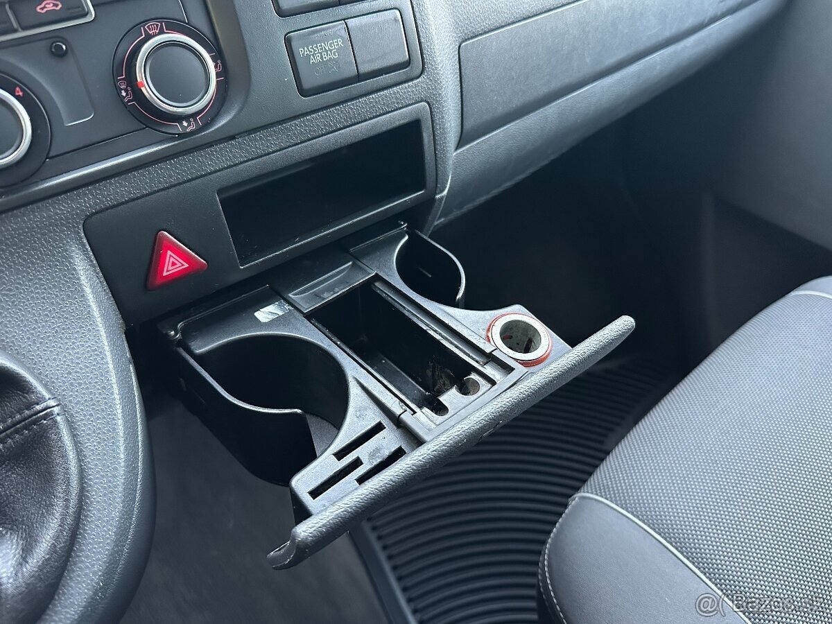 Volkswagen Multivan MULTIVAN 2.0TDI/103kW / 7.Míst r.v.2009 - 11