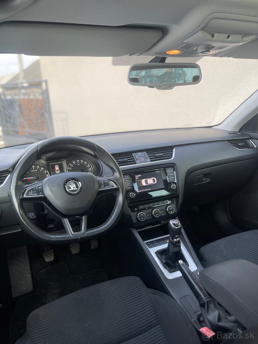 Škoda Octavia 2.0tdi 110kW DSG - 11