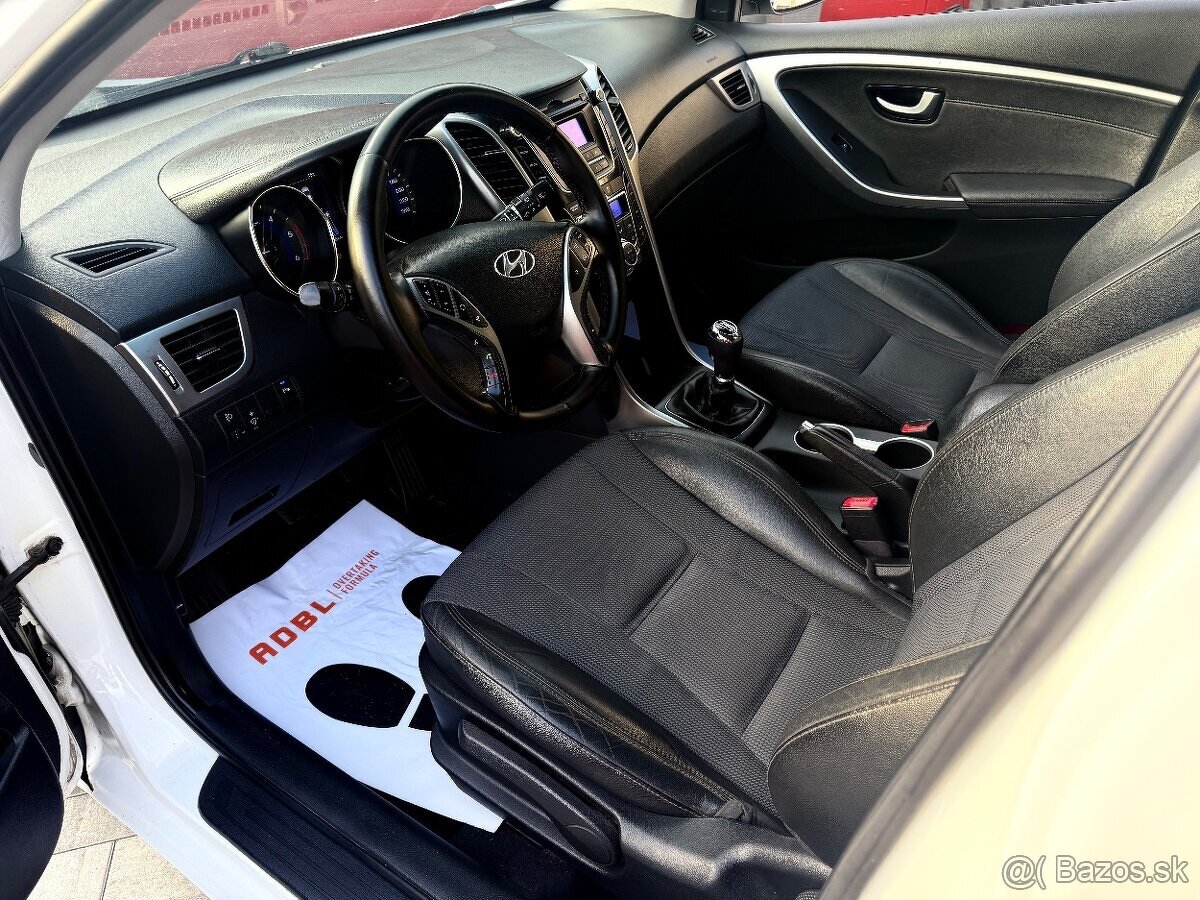 Hyundai i30 facelift - 11