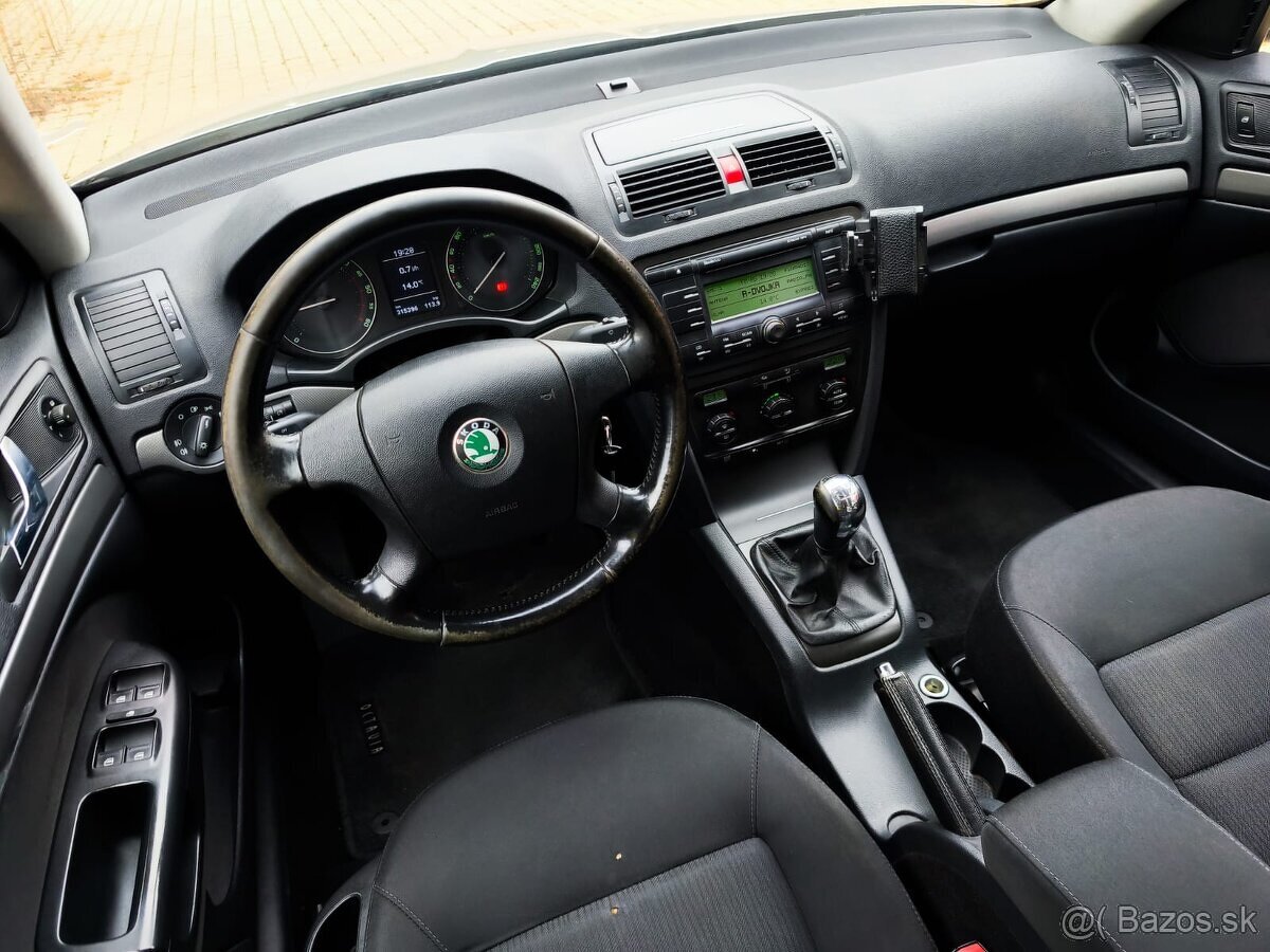 Škoda Octavia 2 sedan 1.9TDI 77kw bez DPF - 11