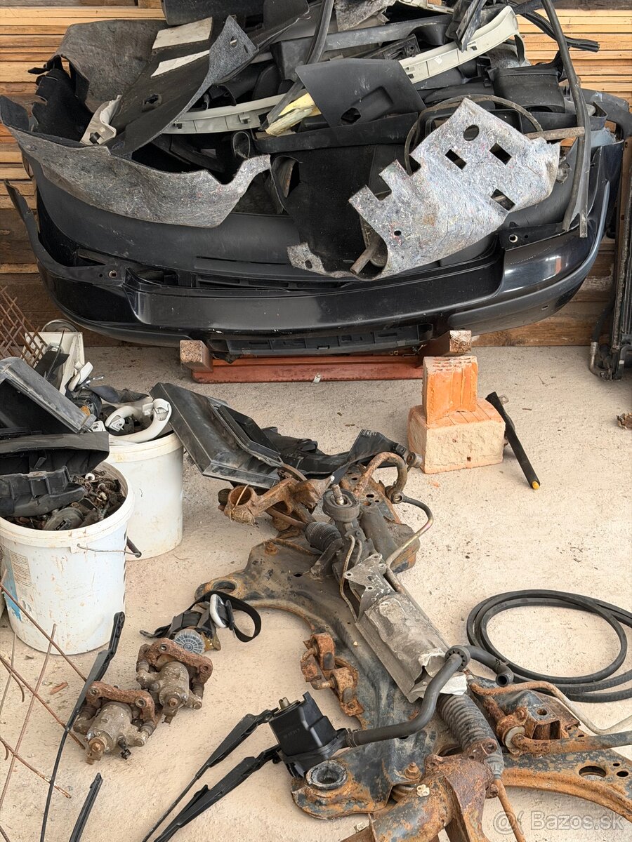 Rozpredám VW Golf 4 diely - 11