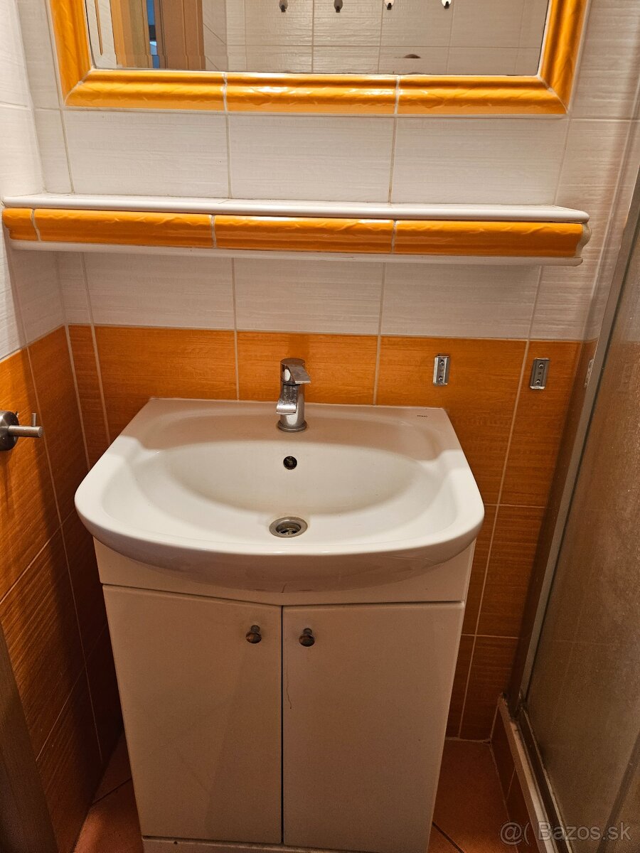 Na predaj zrekonštruovaný 2 izbový byt v Dubnici nad Váhom. - 11