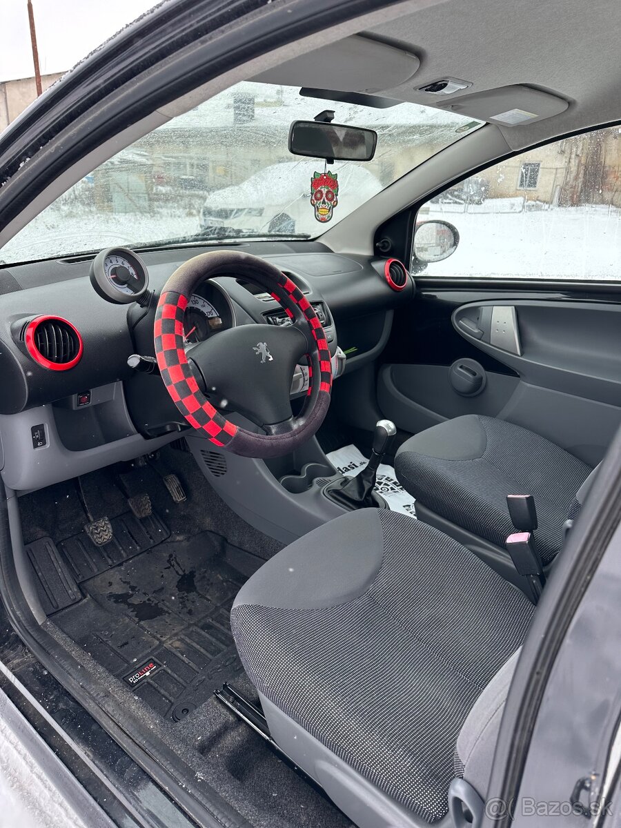Peugeot 107 - 11