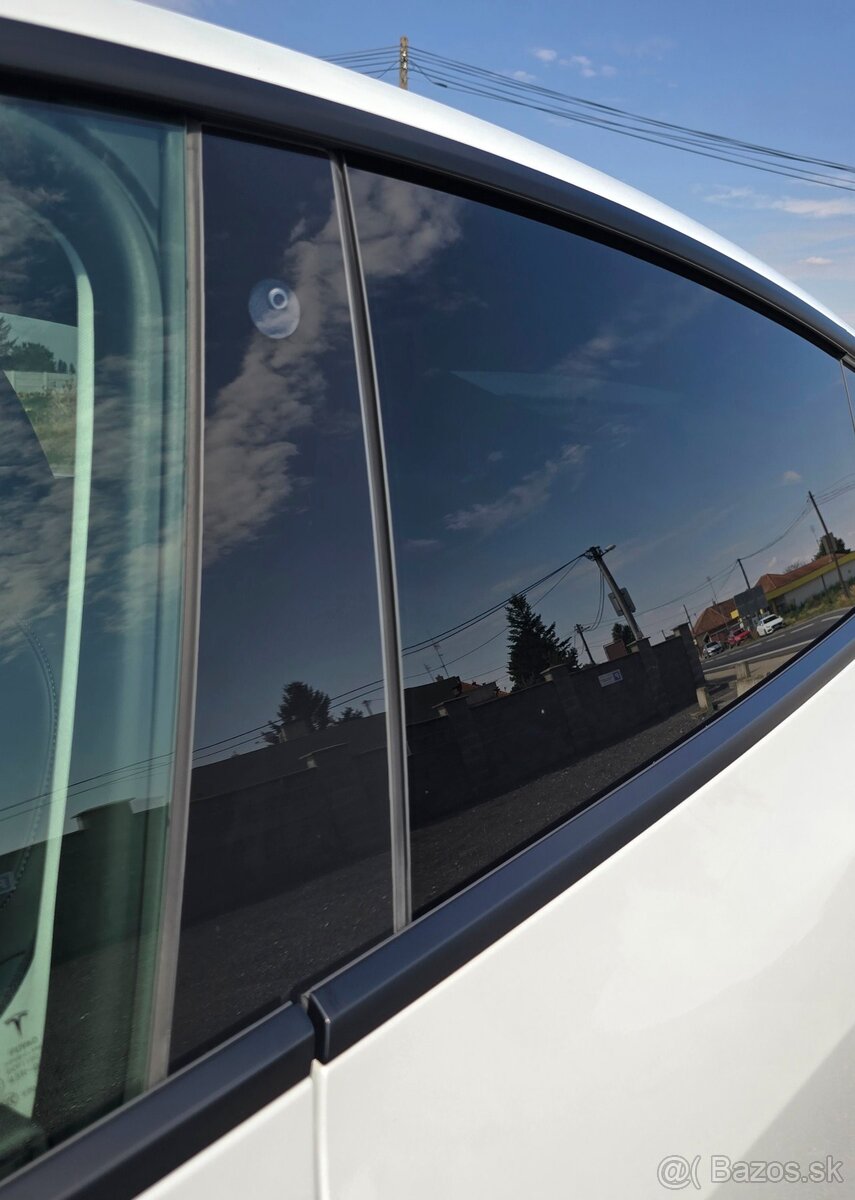 Tesla Model Y Performance Dual Motor Long Range 75kWh - 11