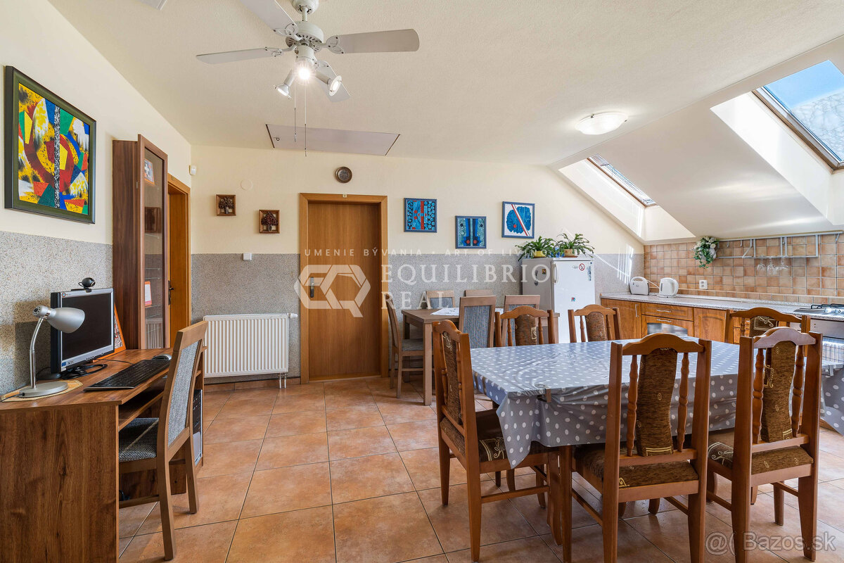 PREDAJ - 10-IZBOVÝ DOM - PENZIÓN - PODHÁJSKA - 11