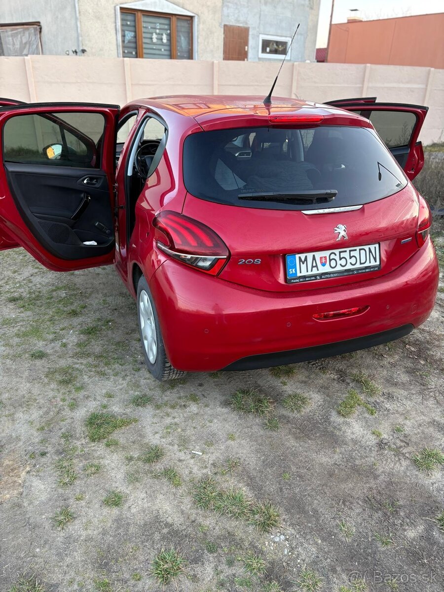 Predám Peugeot 208 22191km - 11