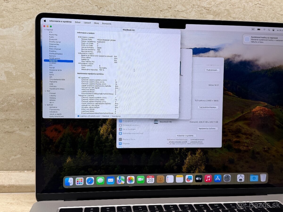 MacBook Air 15,3", M2, 8GB, 256GB, Silver, 8 cyklov - 11