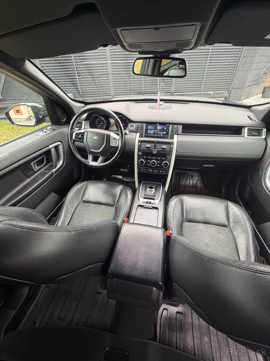 Land Rover Discovery Sport - 11