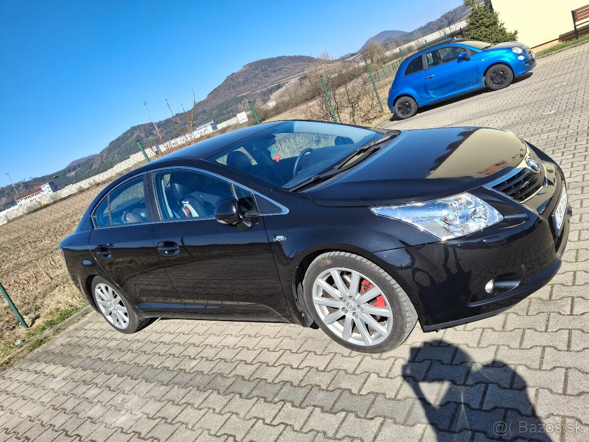 Toyota avensis 2,2 D-CAT - 11