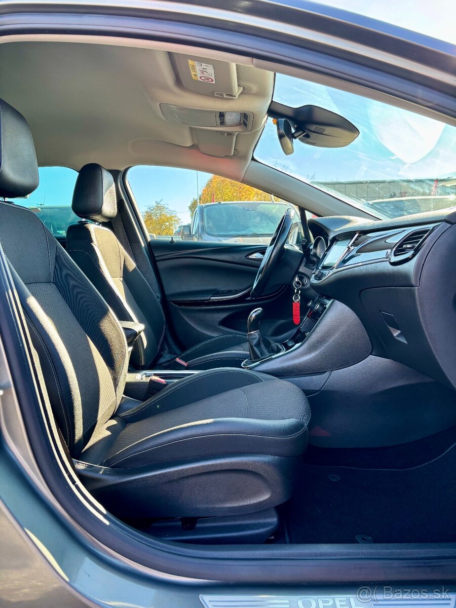 Opel Astra Sport Tourer ST 1.6 CDTI 110k ECOTEC ODPOČET DPH - 11