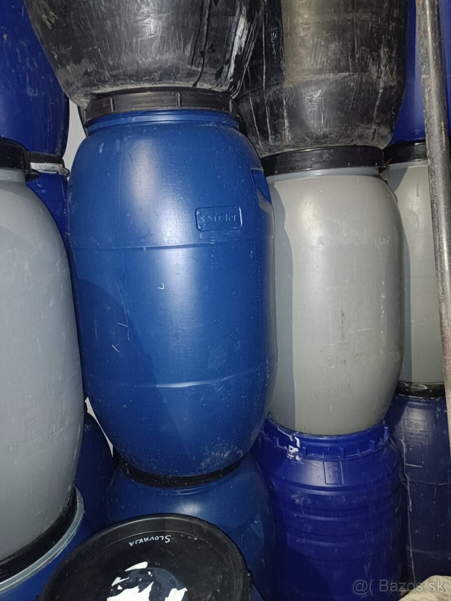 Plastové sudy - 11