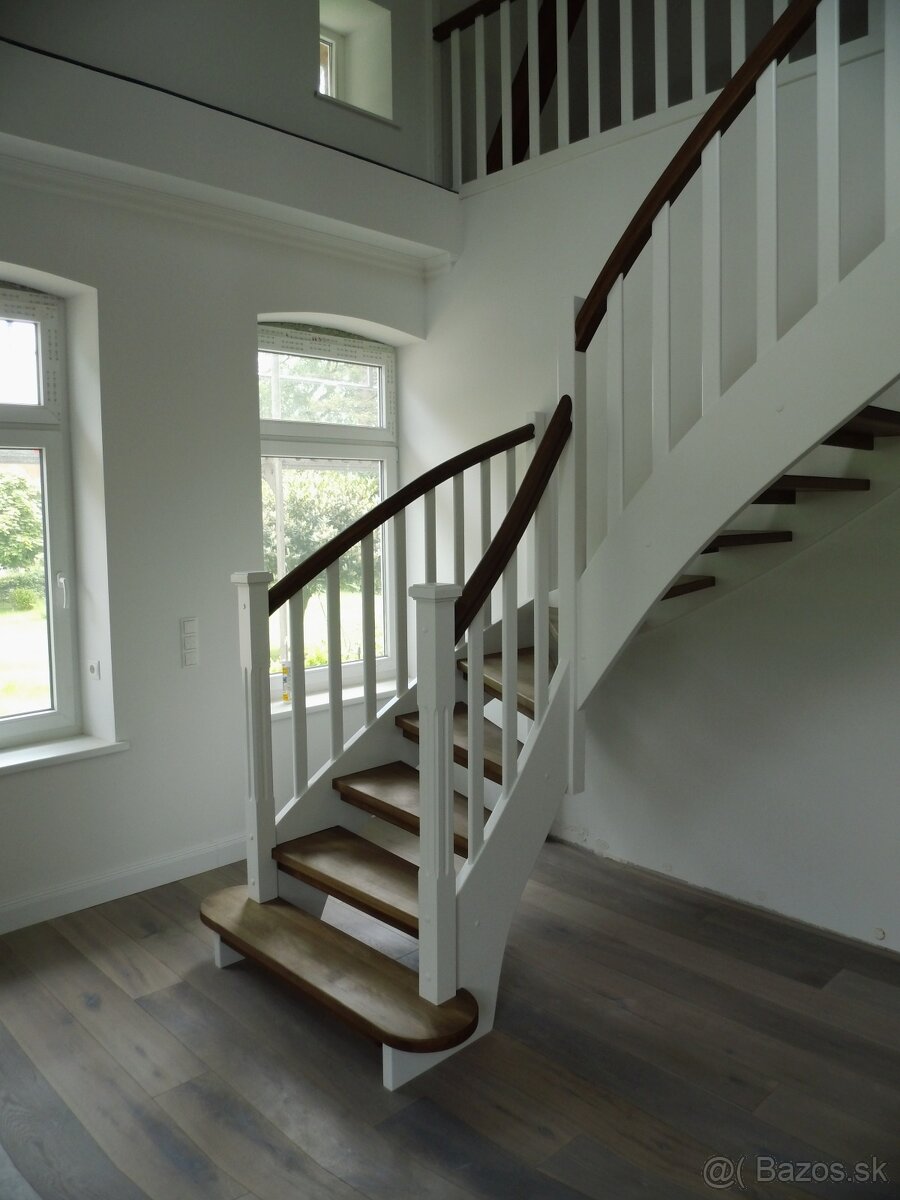 Samonosné drevené schody - 11