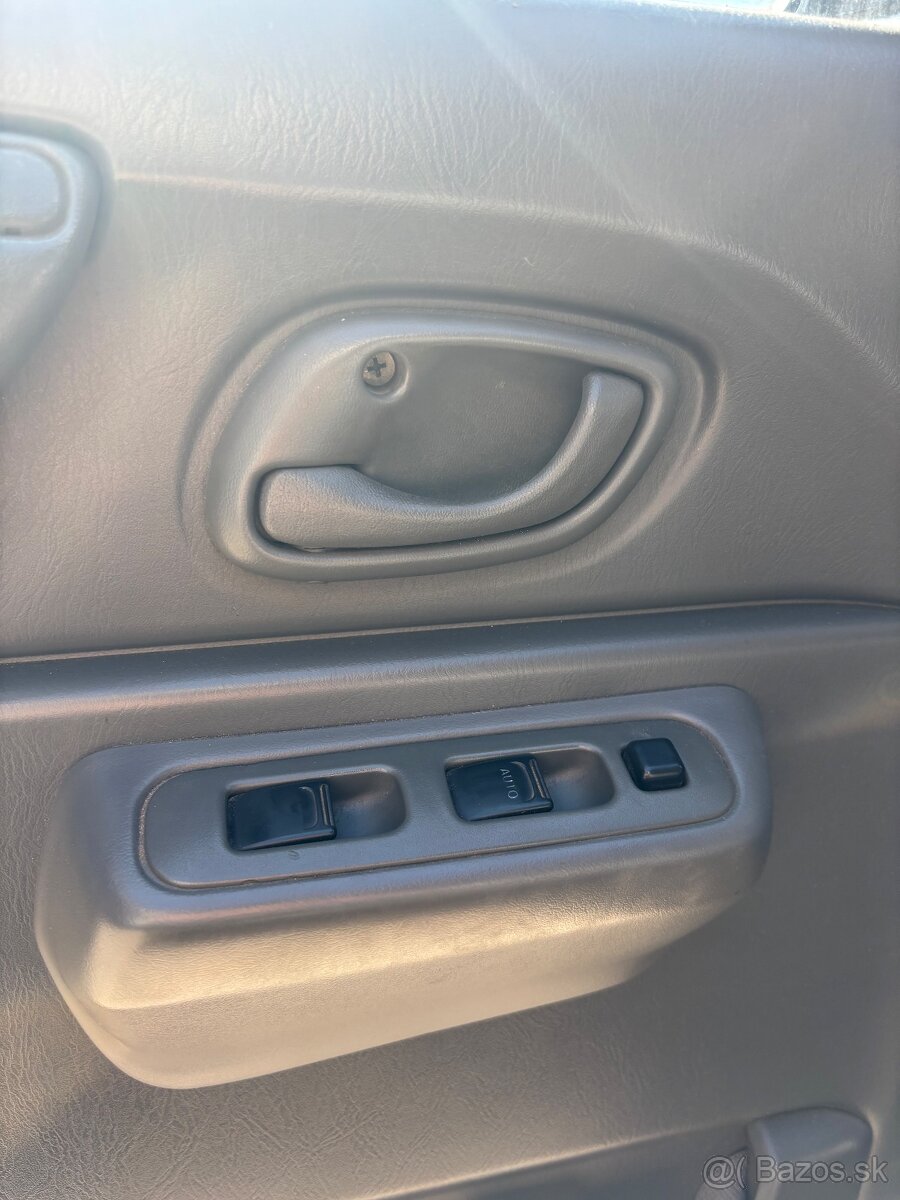 Suzuki Jimny 1,3 - 11