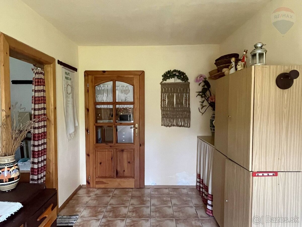 Znížená cena Malebná chalupa v obci Dlžín - 11