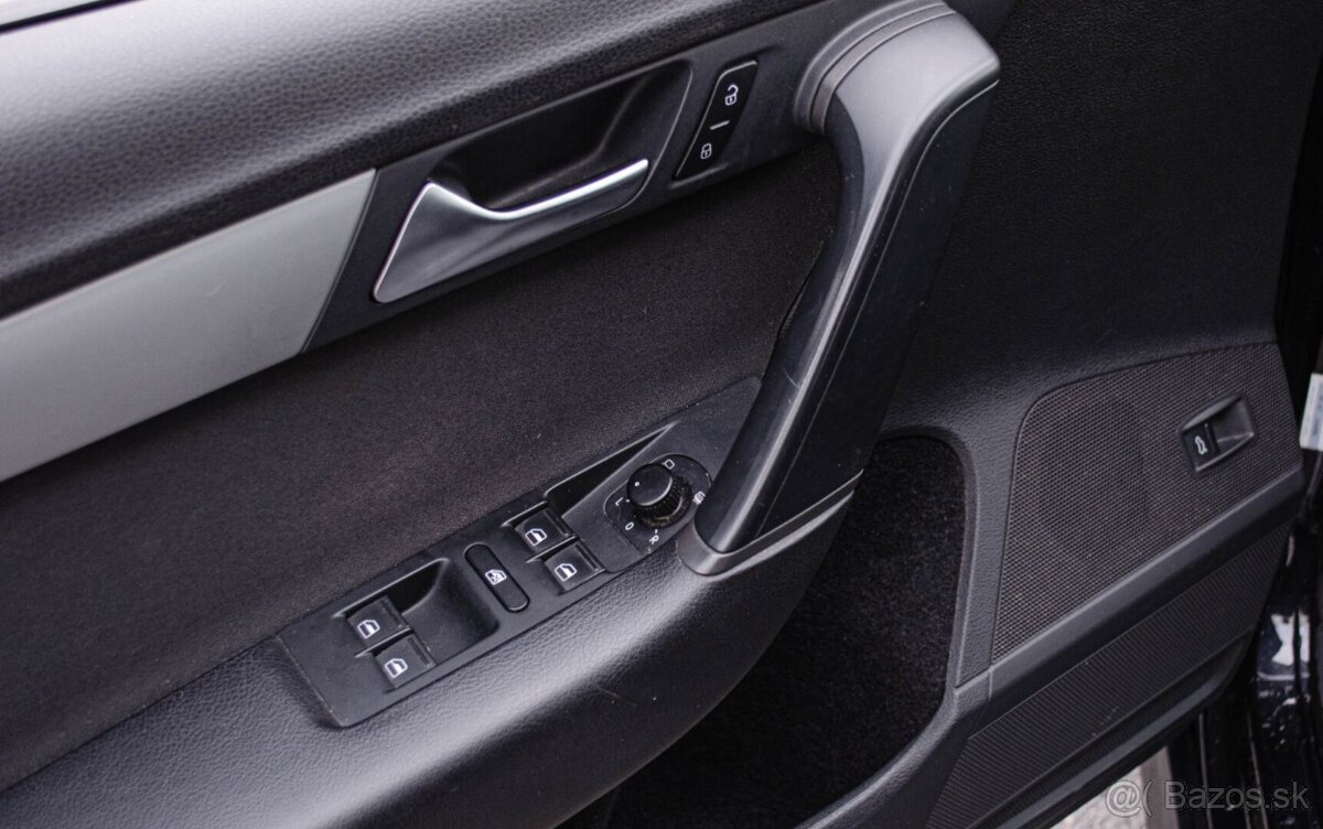 Volkswagen Passat B7 1.6 TDI Sedan - 11