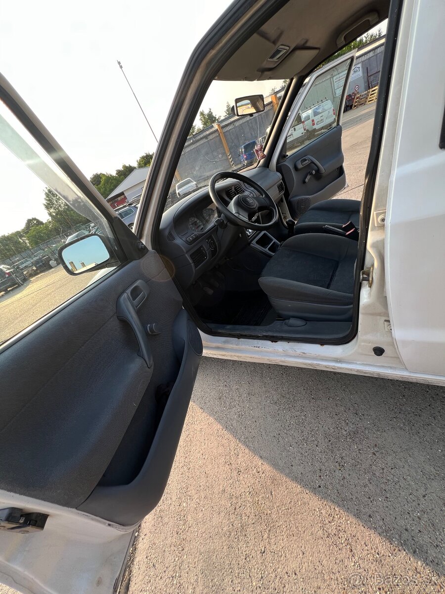 Predám Škoda Felicia 1.3 50kW - 11