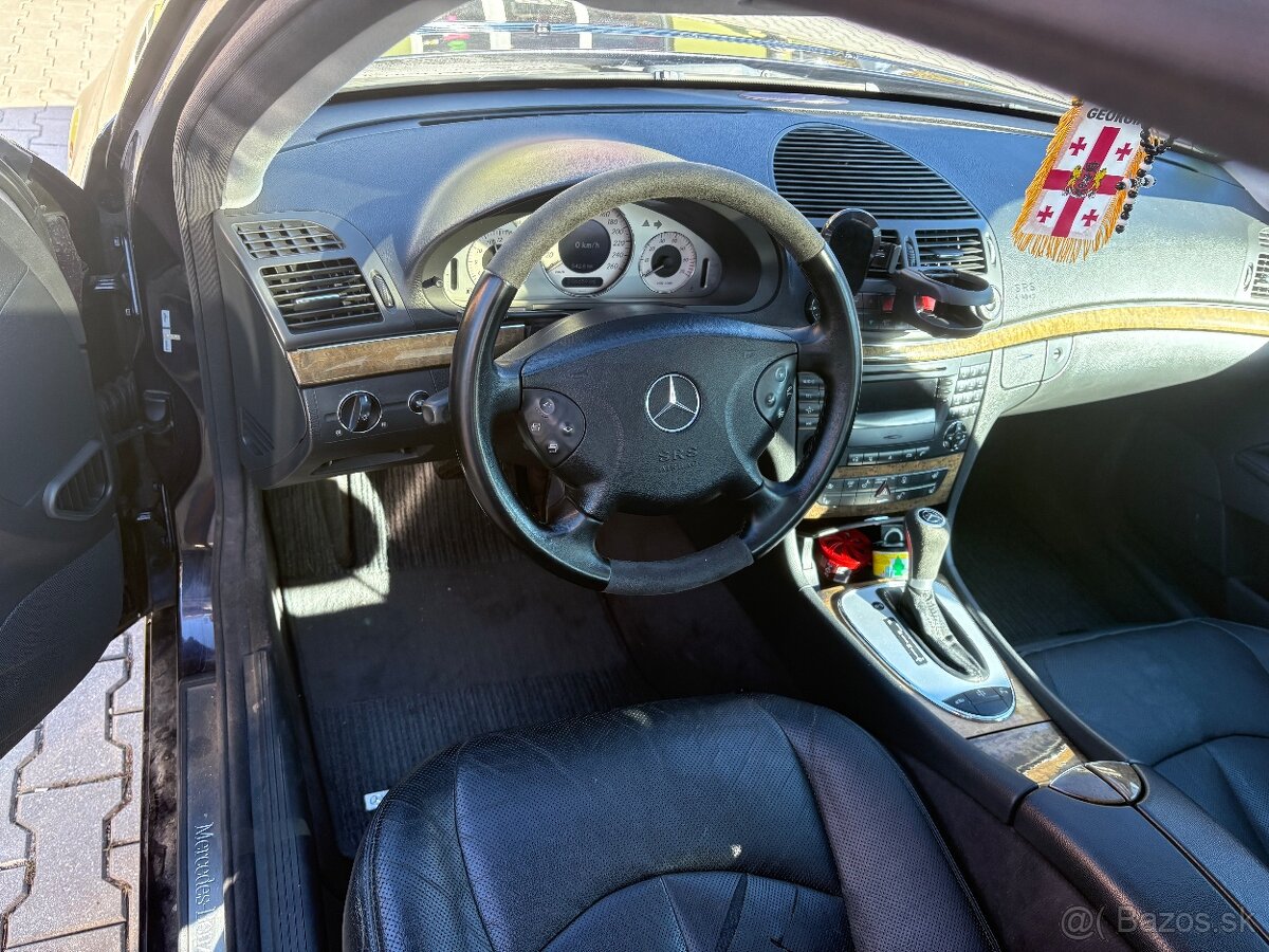 Mercedes-Benz E500 W211 (2003) – 225 kW - 11
