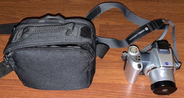 Predam Minolta DiMAGE Z2 digitálni fotoaparát - 11