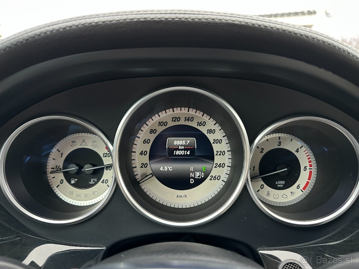 Mercedes-Benz CLS 350 Bluetec 4Matic A/T, r.v.: 2015 - 11