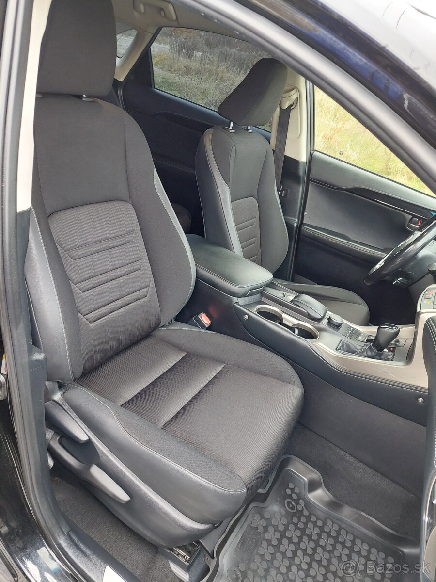 Lexus NX 300h 2.5 FWD Comfort - 11