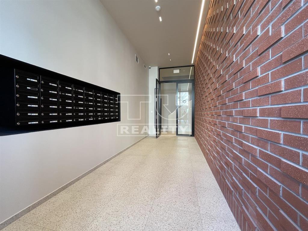 2-IZBOVÝ BYT,RUŽINOV-NIVY,PROJEKT-ZWIRN 3,BALKÓN,PARKING... - 11