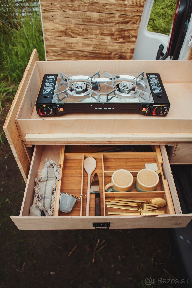 VW Transporter T5 facelift Campervan - 11