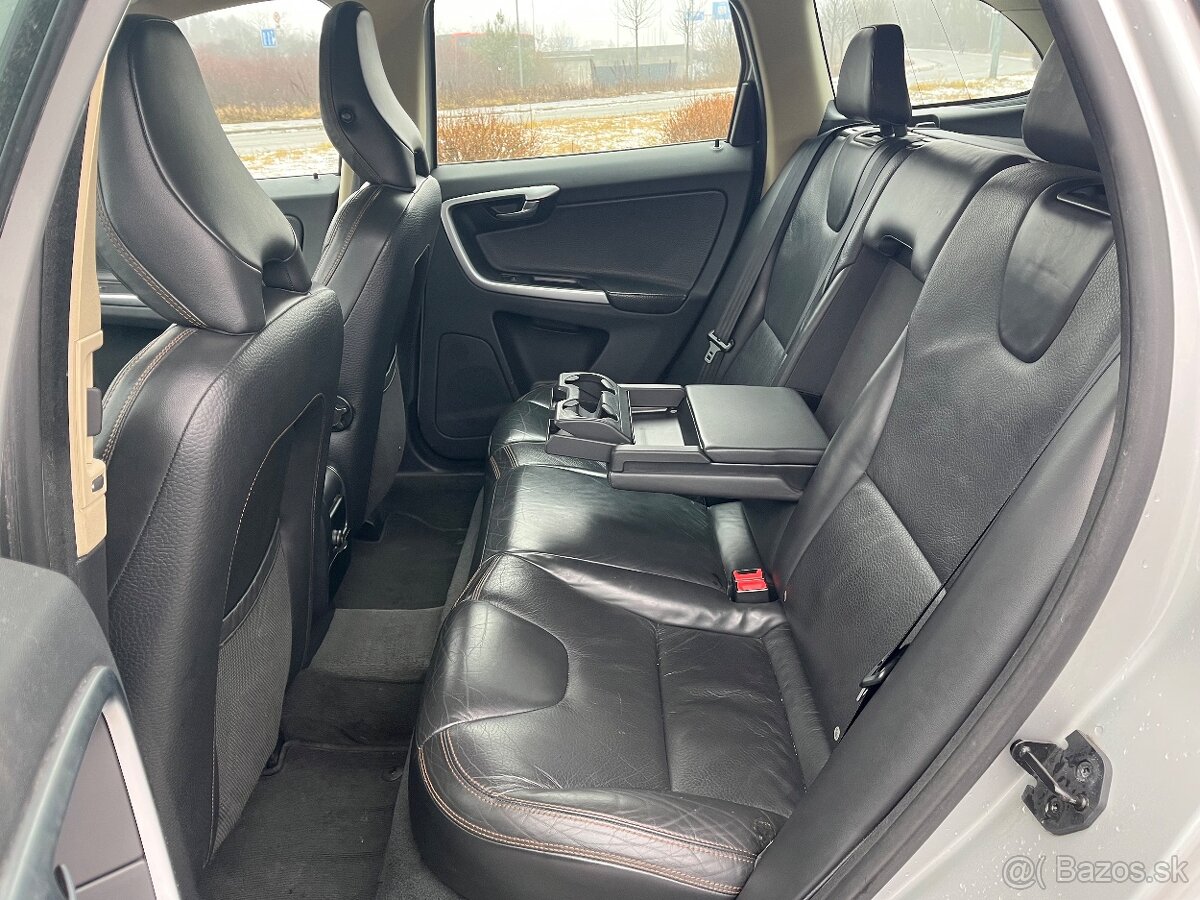 Volvo XC60 D3 AWD Summum - 1. Majiteľ, TOP stav - 11