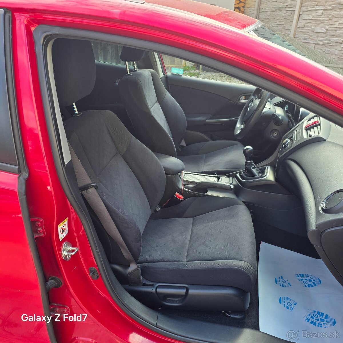 Honda Civic 1.4 i-VTEC 5DR - benzín - 11