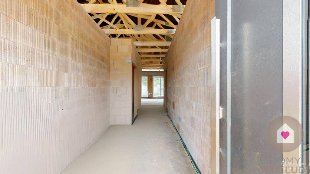 4-izbový rodinný dom s garážou v TOP lokalite, Bernolakovo J - 11