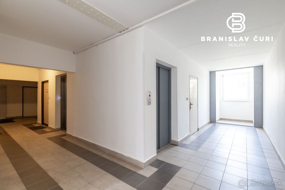 REZERVOVANÉ - PREDAJ 3-IZBOVÉHO BYTU V PÔVODNOM STAVE - Palá - 11