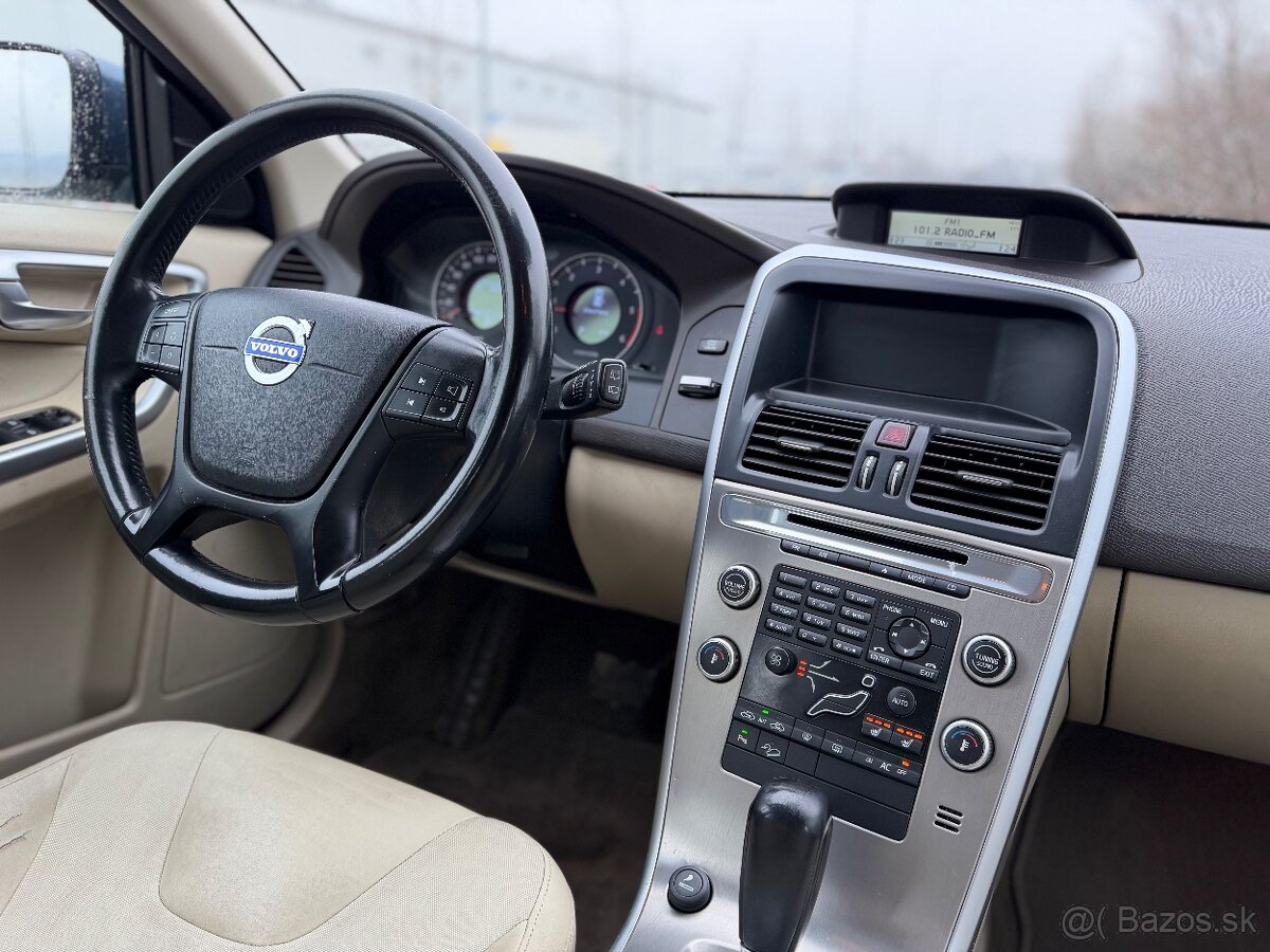 Volvo XC60 2.4D AWD Nová STK - 11