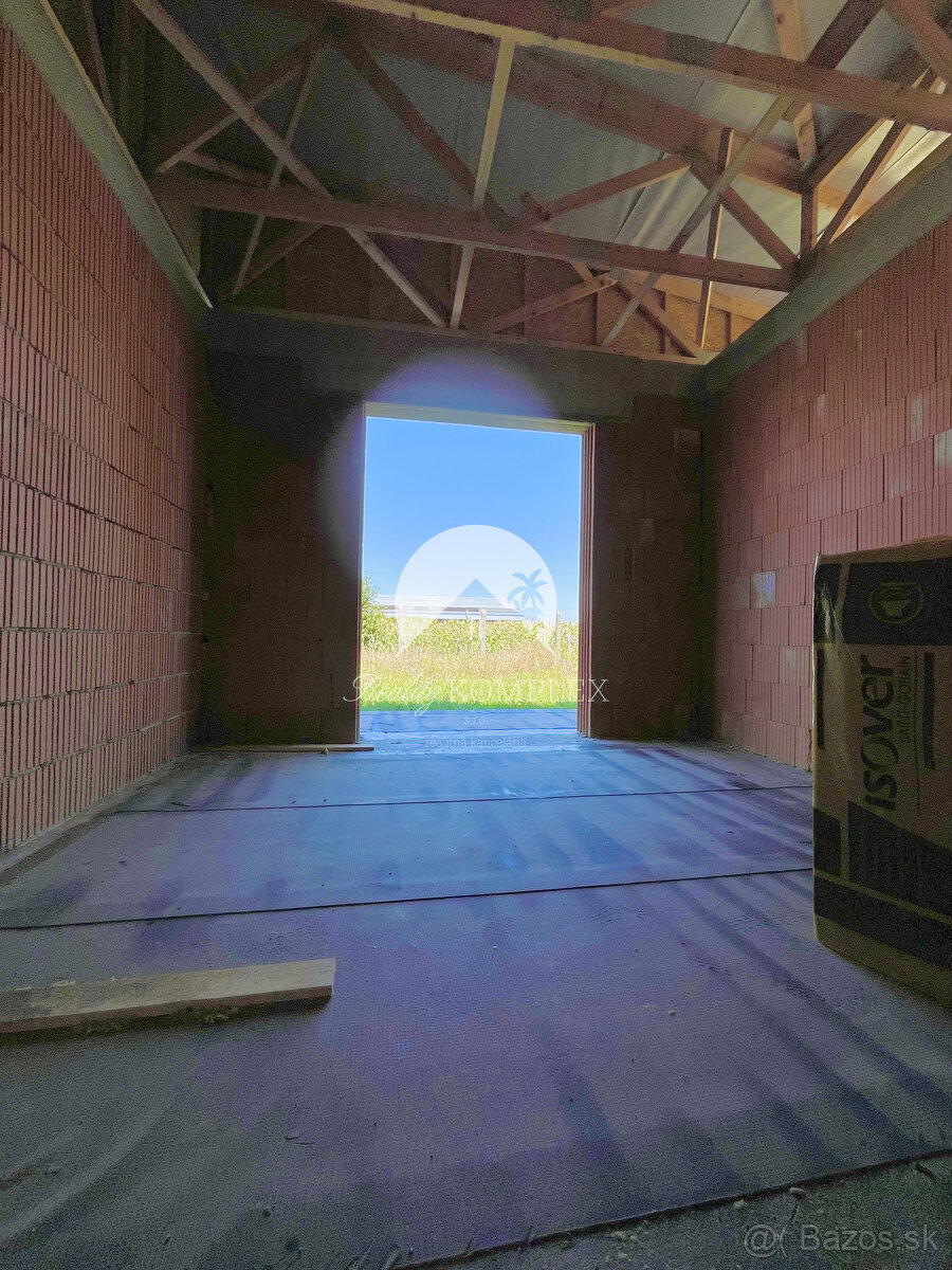 Reality KOMPLEX s.r.o., Vám ponúka na predaj moderný dvojdom - 11