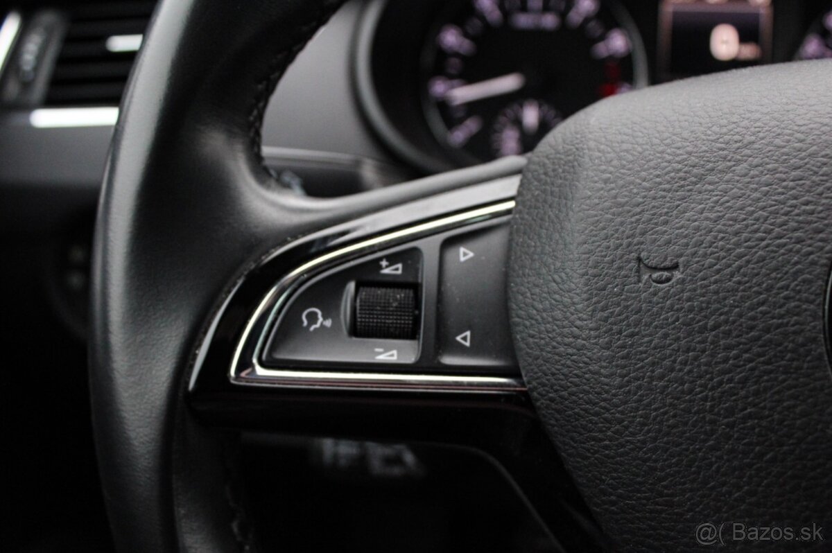 Škoda Octavia Combi 1.8 TSI Elegance/Style - 11