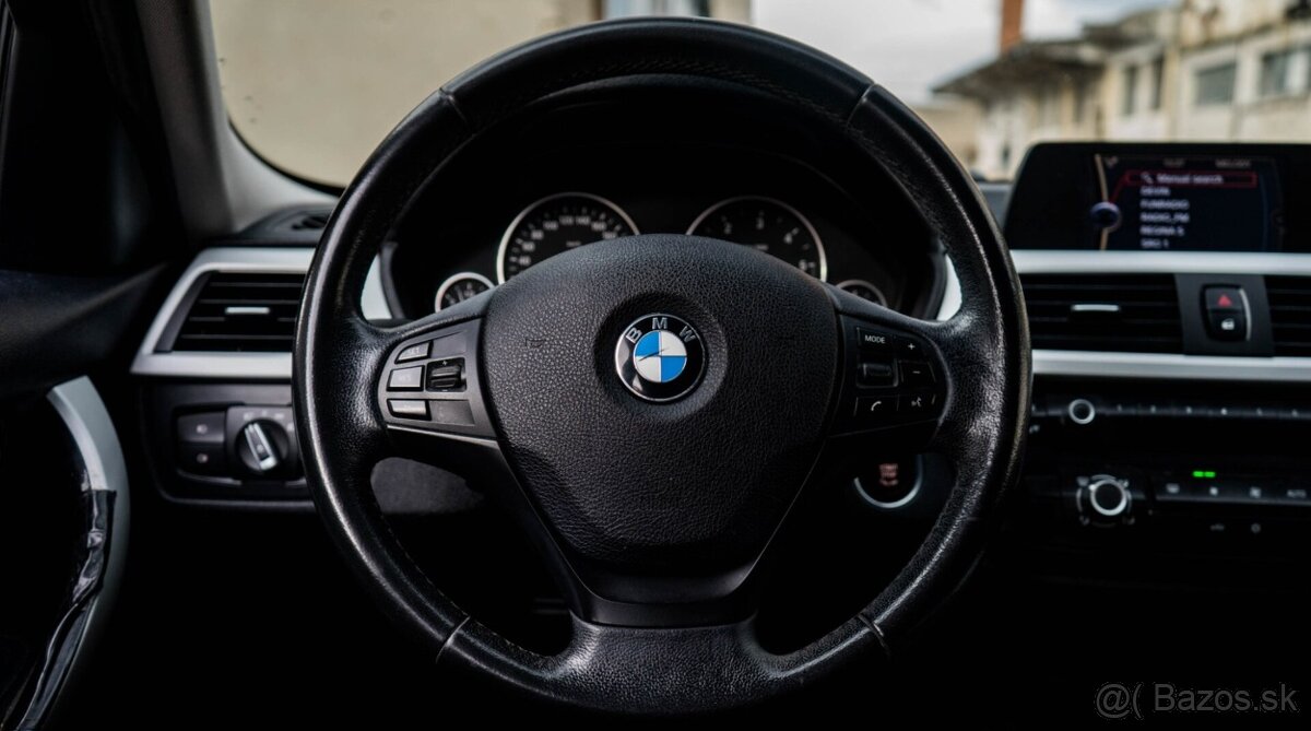 BMW Rad 3 318d e90 - 11