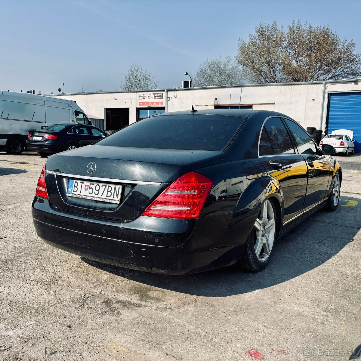Mercedes-Benz S-Class W221 - 11