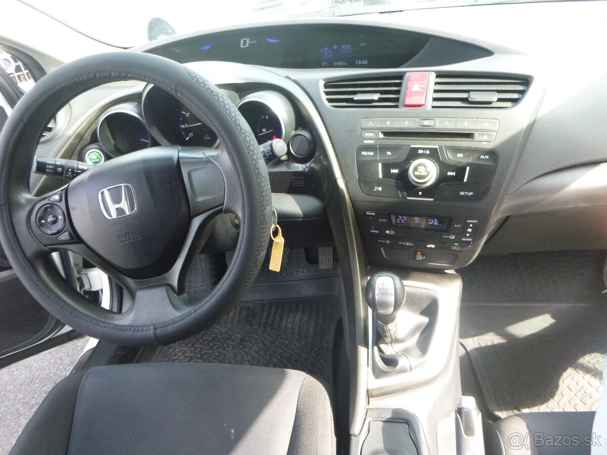 Honda Civic 1,4i 16V 2012 - 11